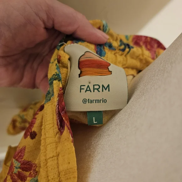 FARM Rio Embroidered Yellow Skirt - Picture 2 of 5